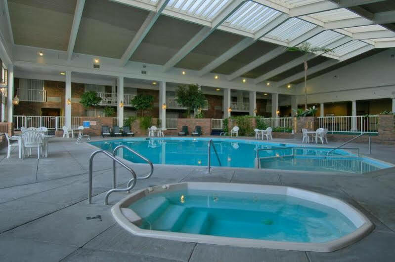 Red Lion Hotel Покателло Экстерьер фото